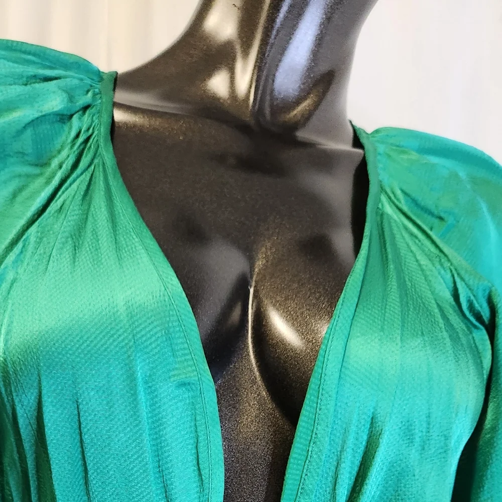 Elegant Green Maxi Dress - Picture 10 of 16